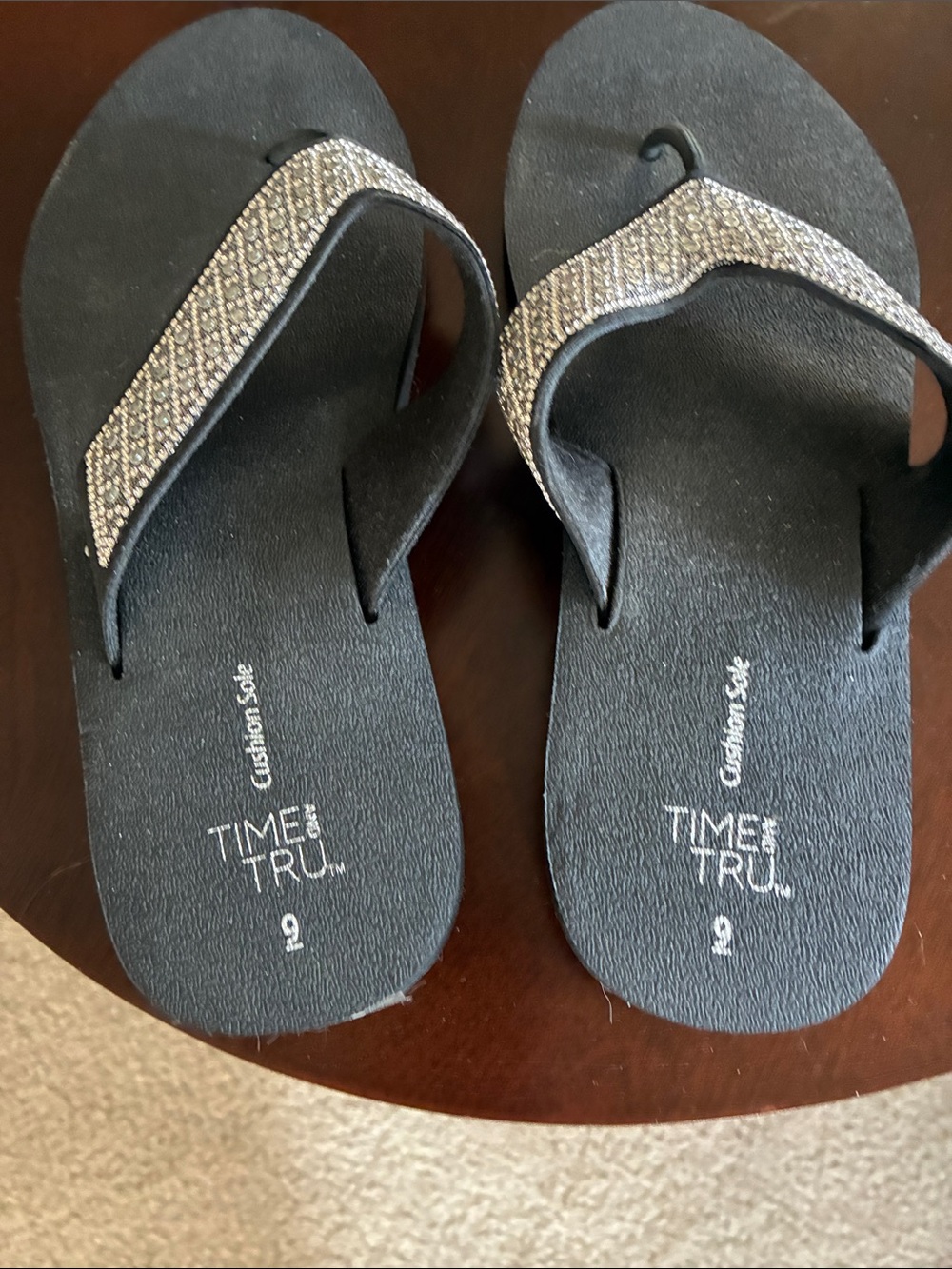 Time and Tru Black Flip Flop Sandals with Silver Sparkle Straps